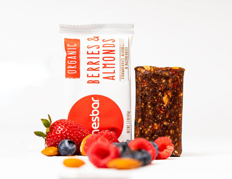 Organic Berries & Almonds Snack Bar Box of 12