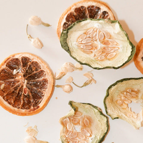 Garden Premium Cocktail Garnish Pack with Dehydrated Flowers and Citrus Root Elixirs