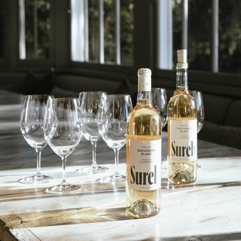 Surely Non-Alcoholic Citrus-Forward Sauvignon Blanc Wine