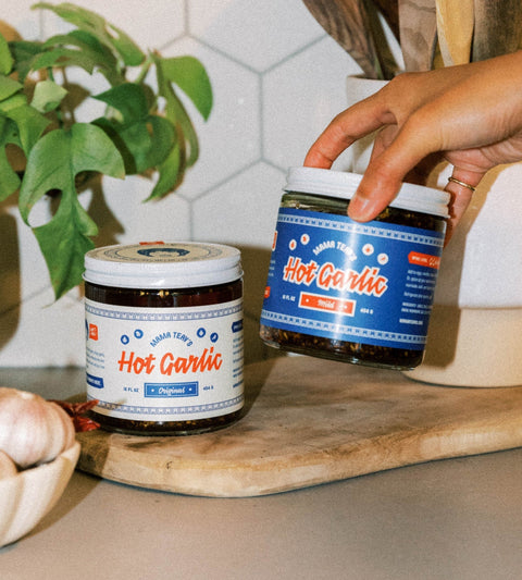 Hot Garlic OG Heat and Mild Sauce Duo 2 jars 16oz Mama Teav's